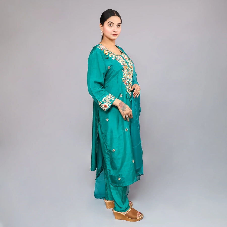 Elegant Suit with Pants