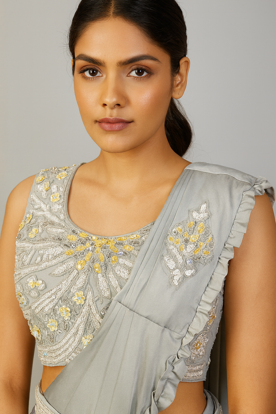 Frill Border Elegant Drape Saree