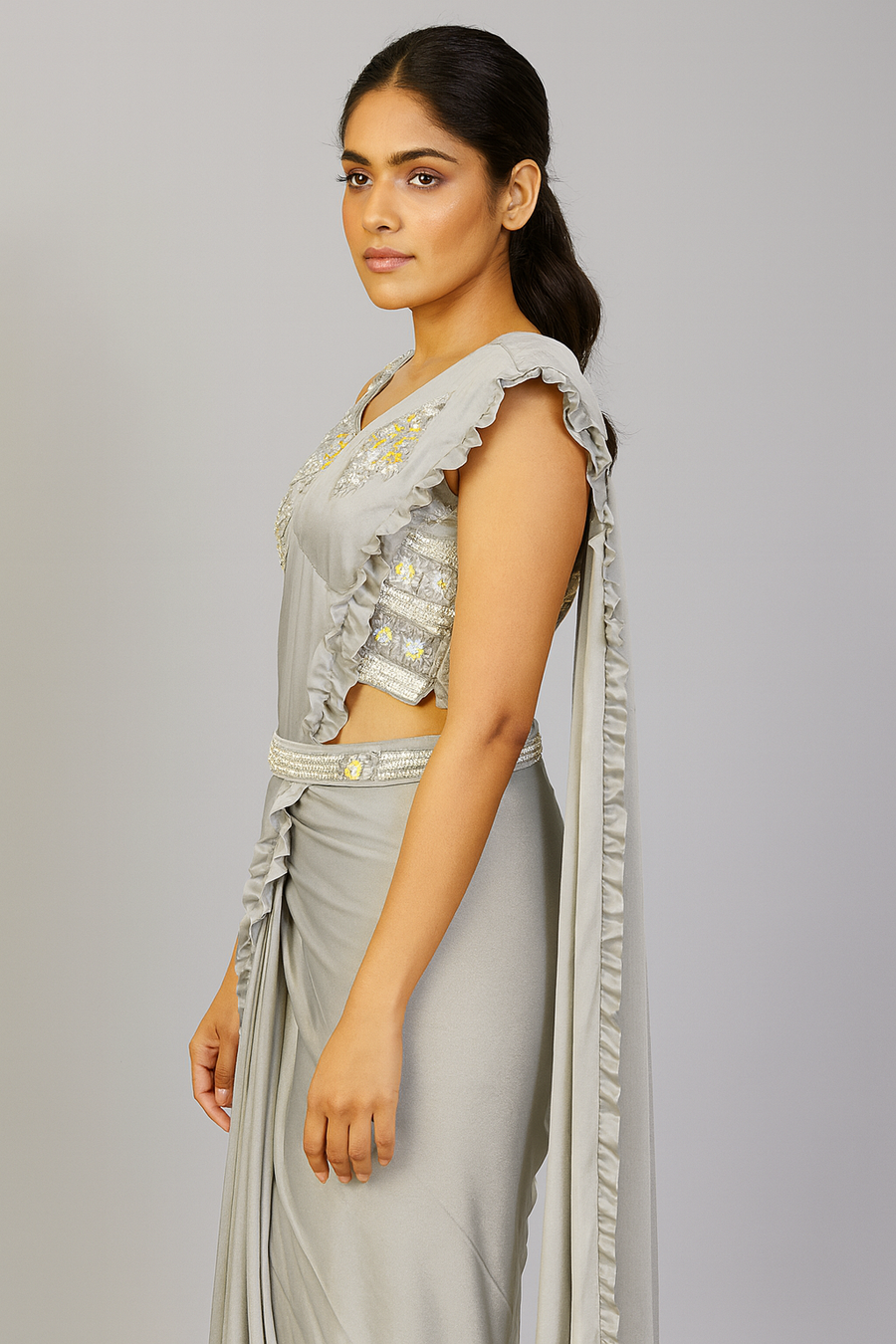 Frill Border Elegant Drape Saree