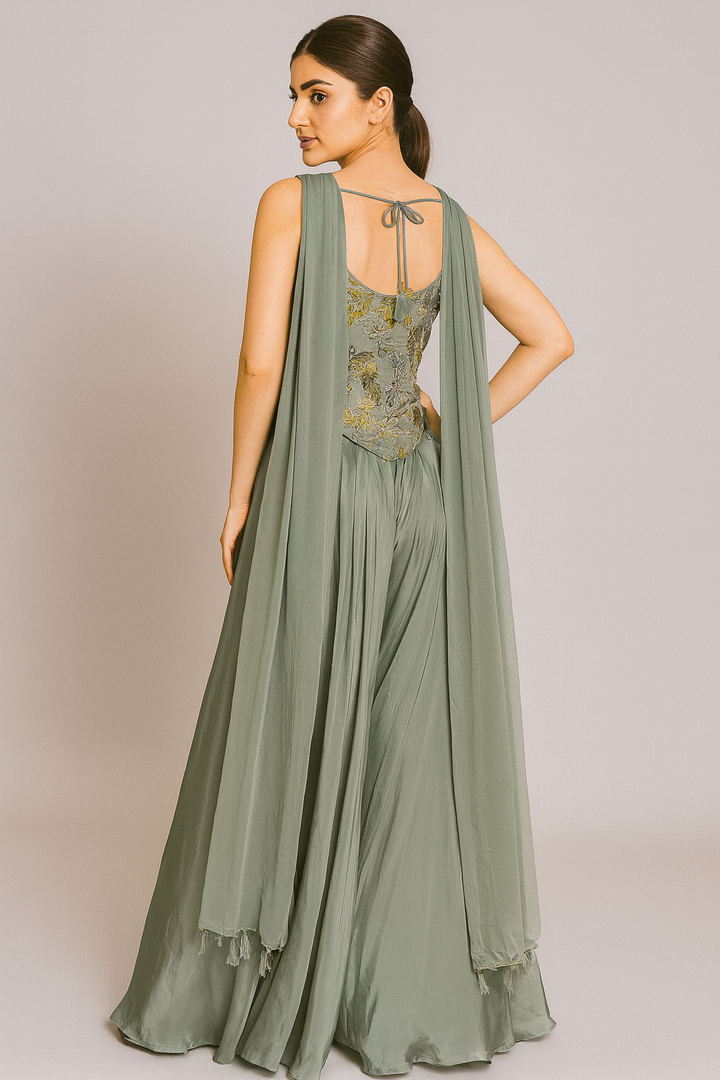 Co-ord Set with Divider pista back profile 