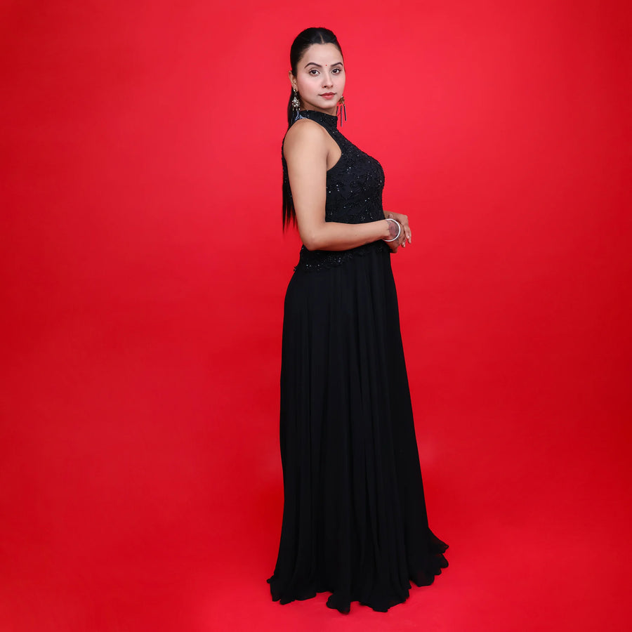 Elegant Straight Floor-Length One-Piece Gown- Vastrachowk