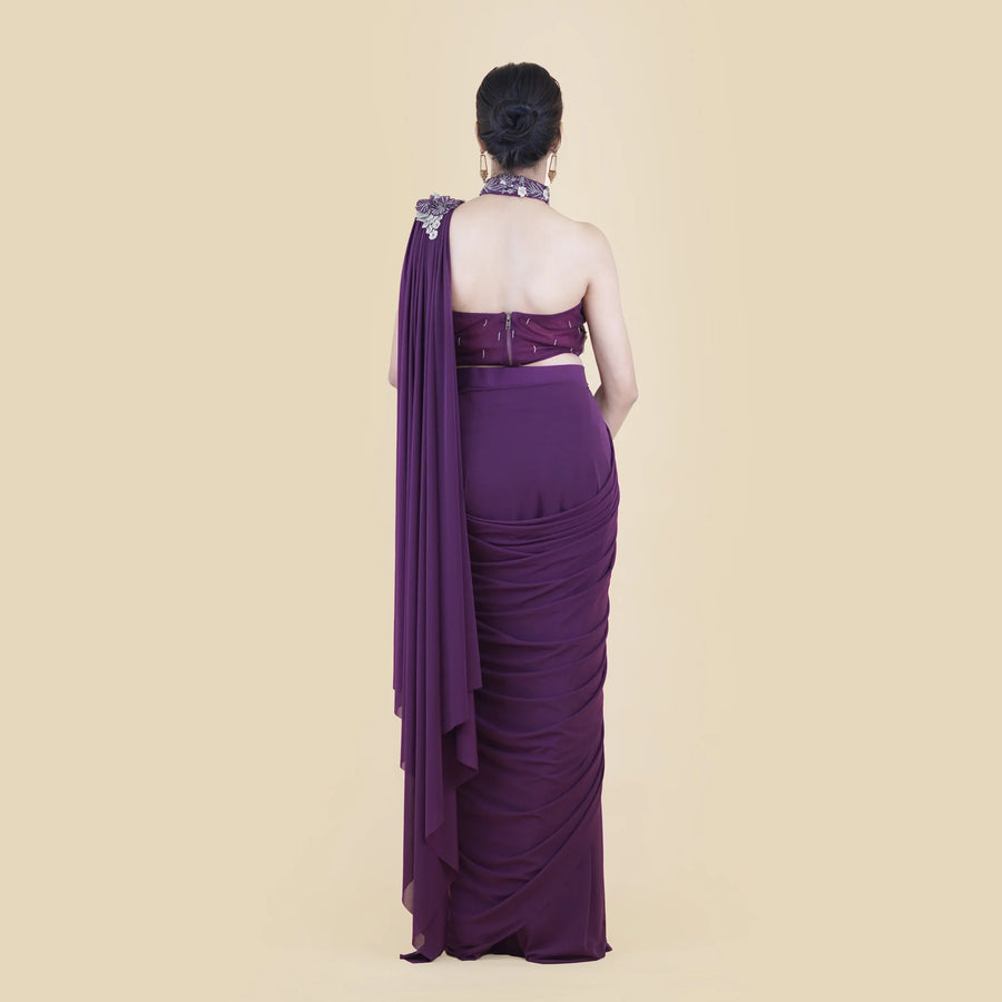 Stylish Halterneck Drape Saree Vastrachowk