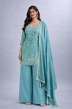pista  traditional outfit