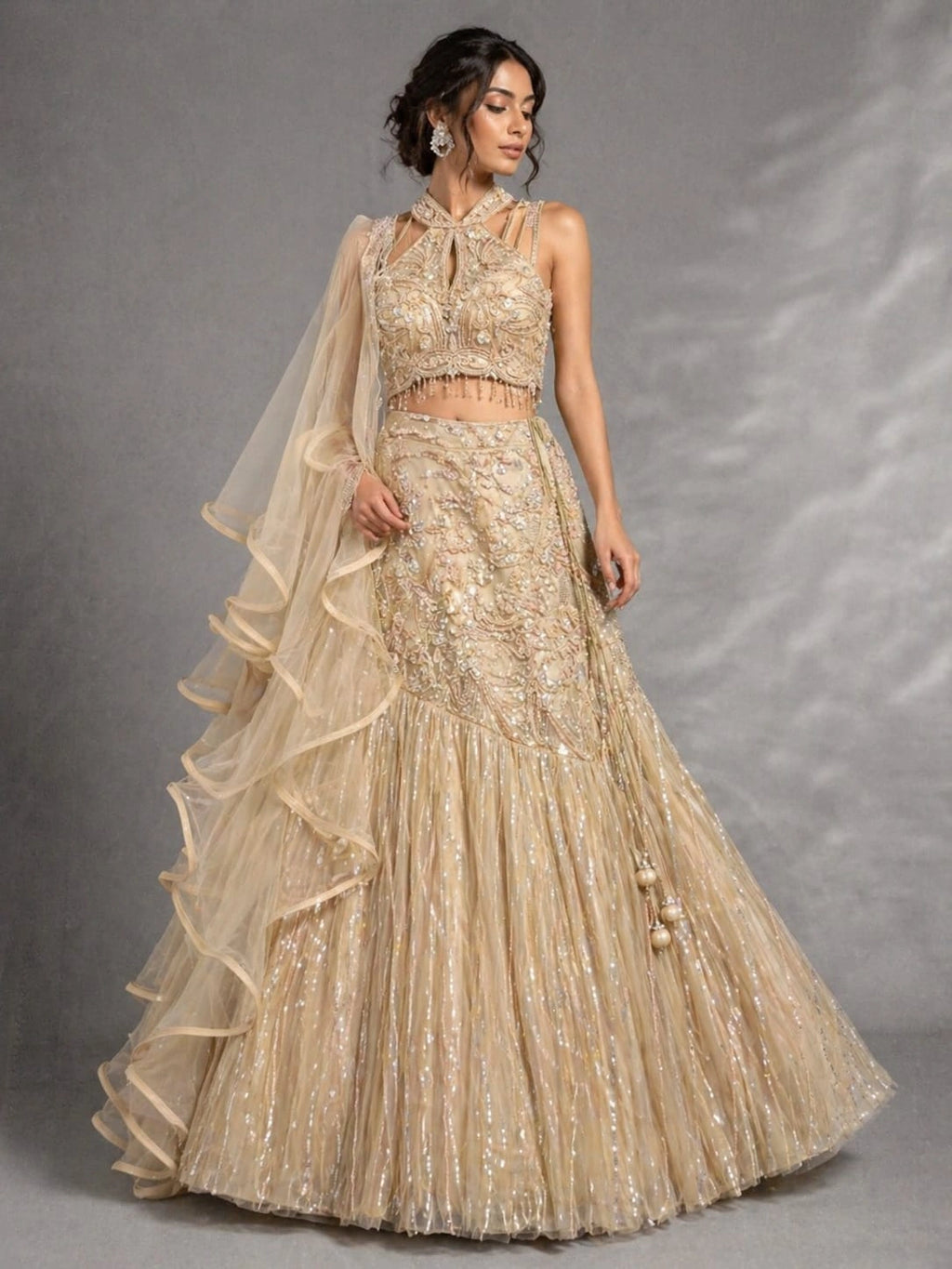 gold dupatta lehenga