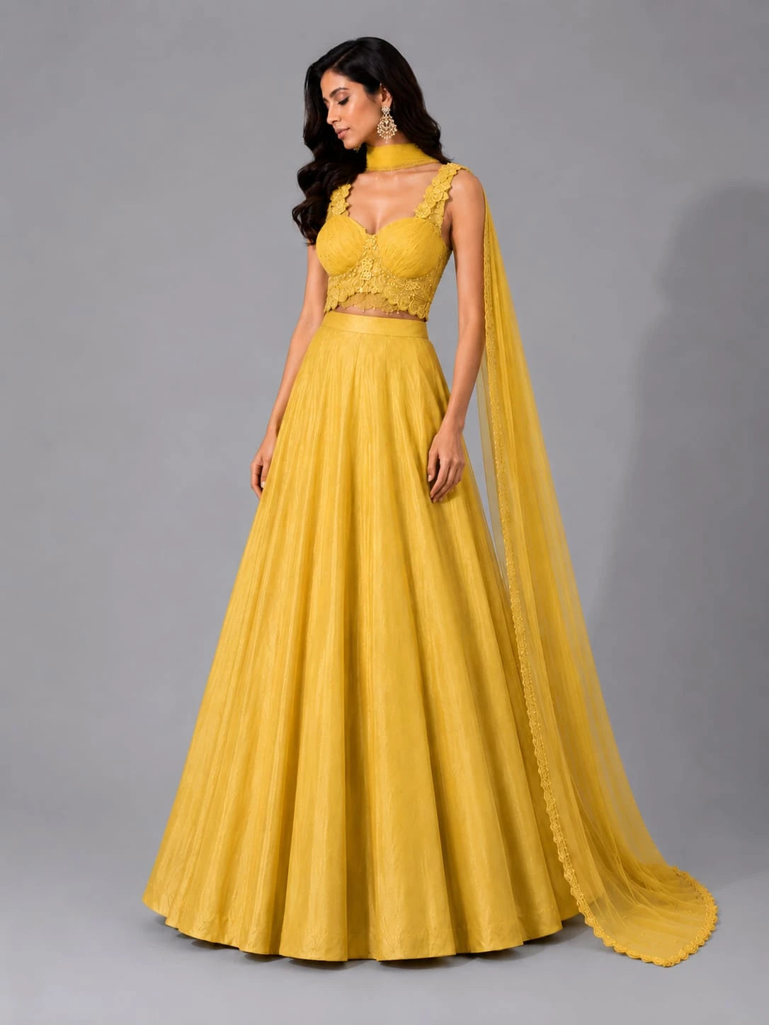 yellow dupatta lehenga