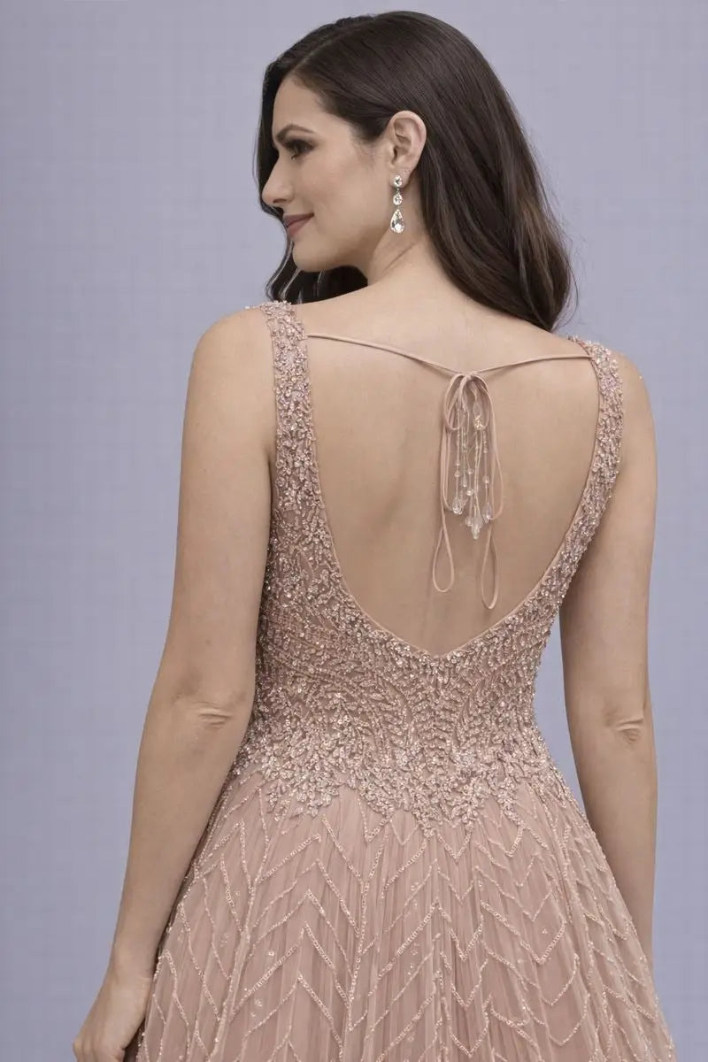 gown